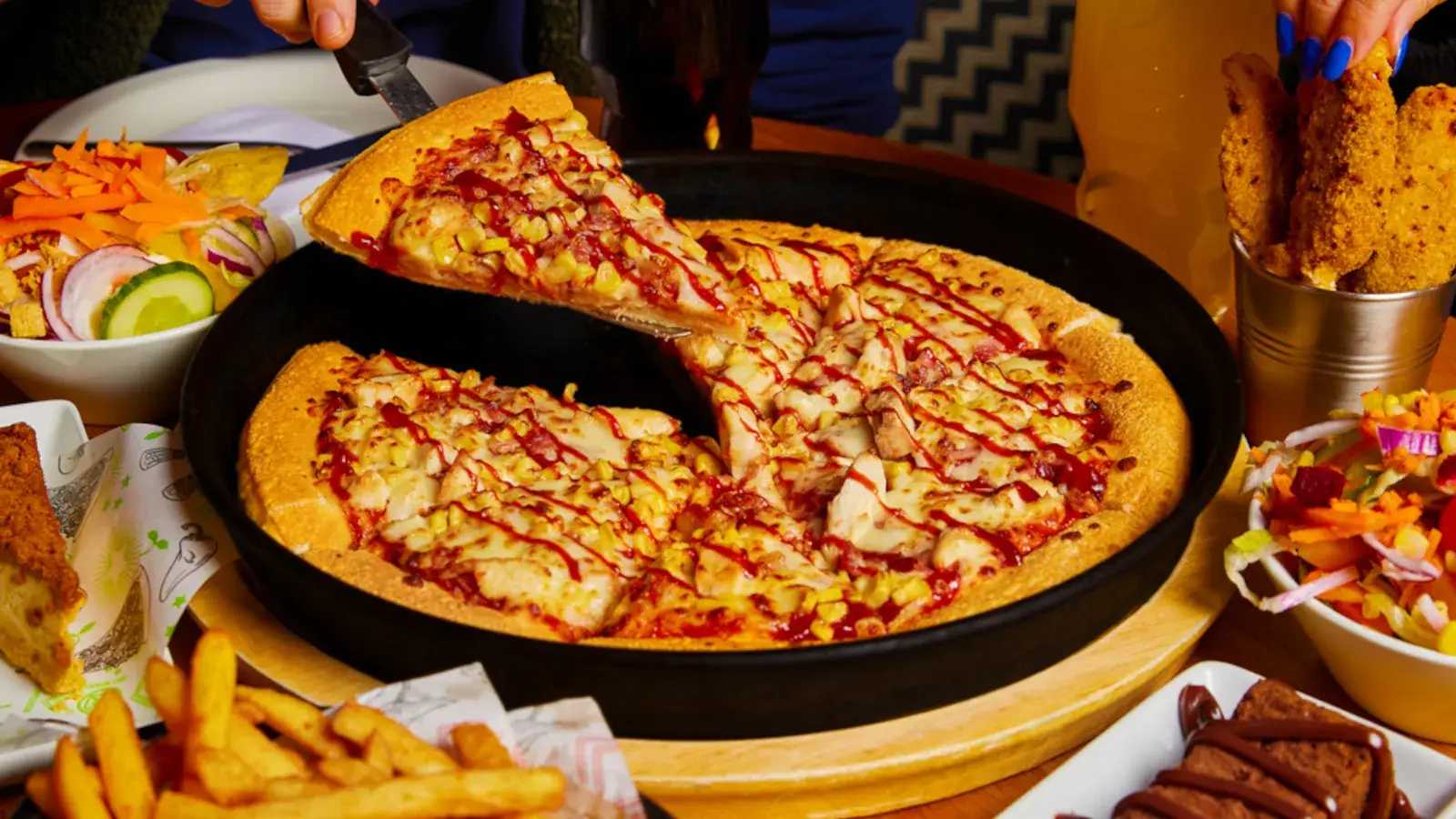 Pizza Hut Restaurants Falkirk Central Retail Park