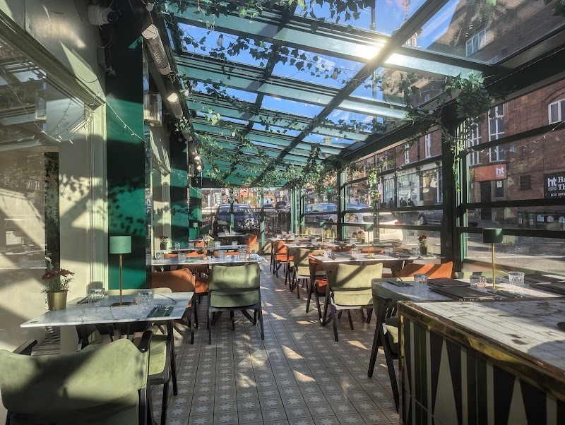 Rubins Mediterranean Restaurant and Café