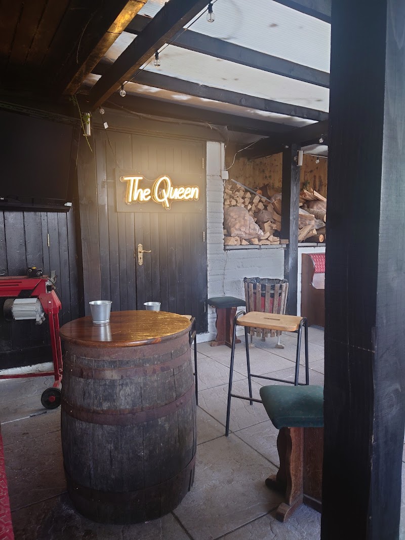 The Queen Inn